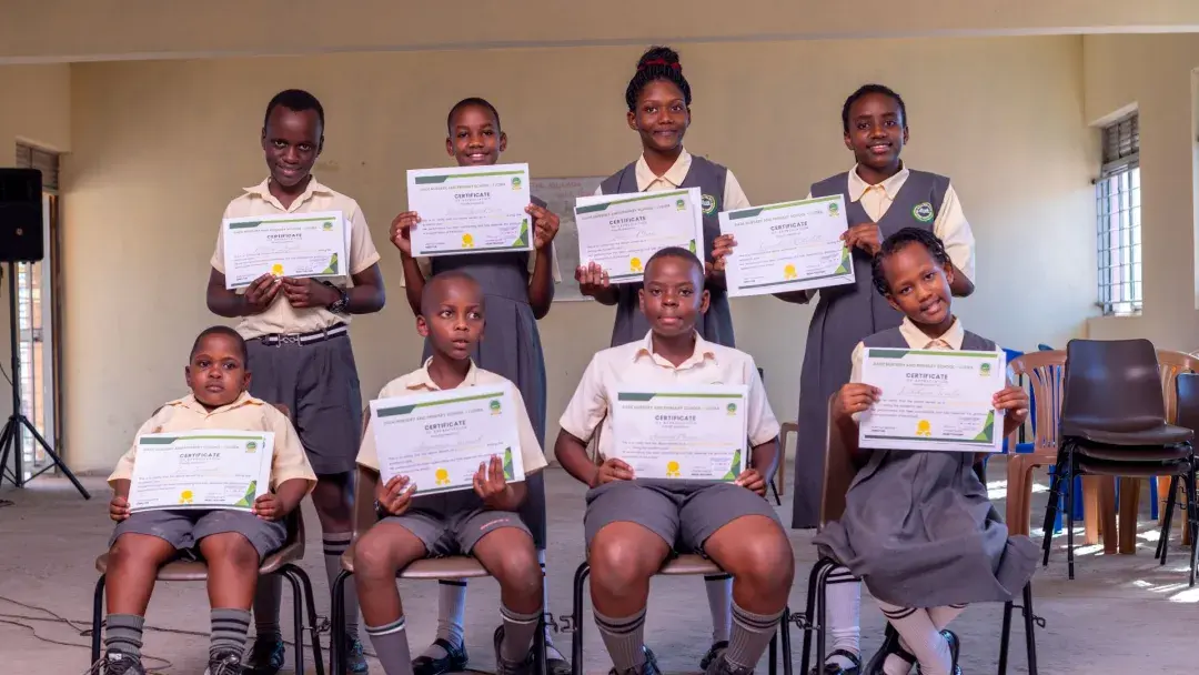 Outgoing prefects with certificates