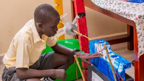 Angello, electricity experiment