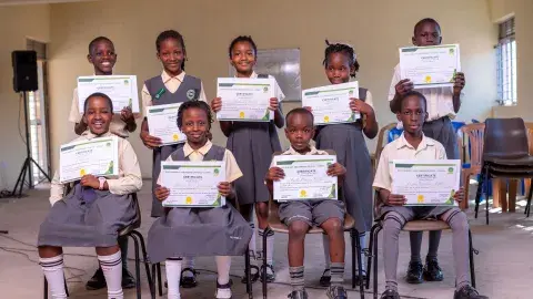 Outgoing Prefects with certificates