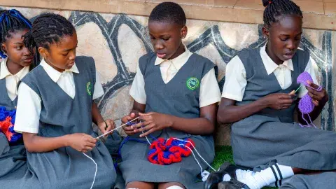 Knitting flowers, P.5