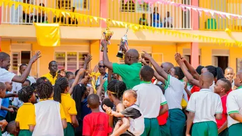 Awarding the best colours